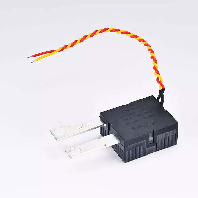 Relé de enclavamiento trifásico de pared 80A